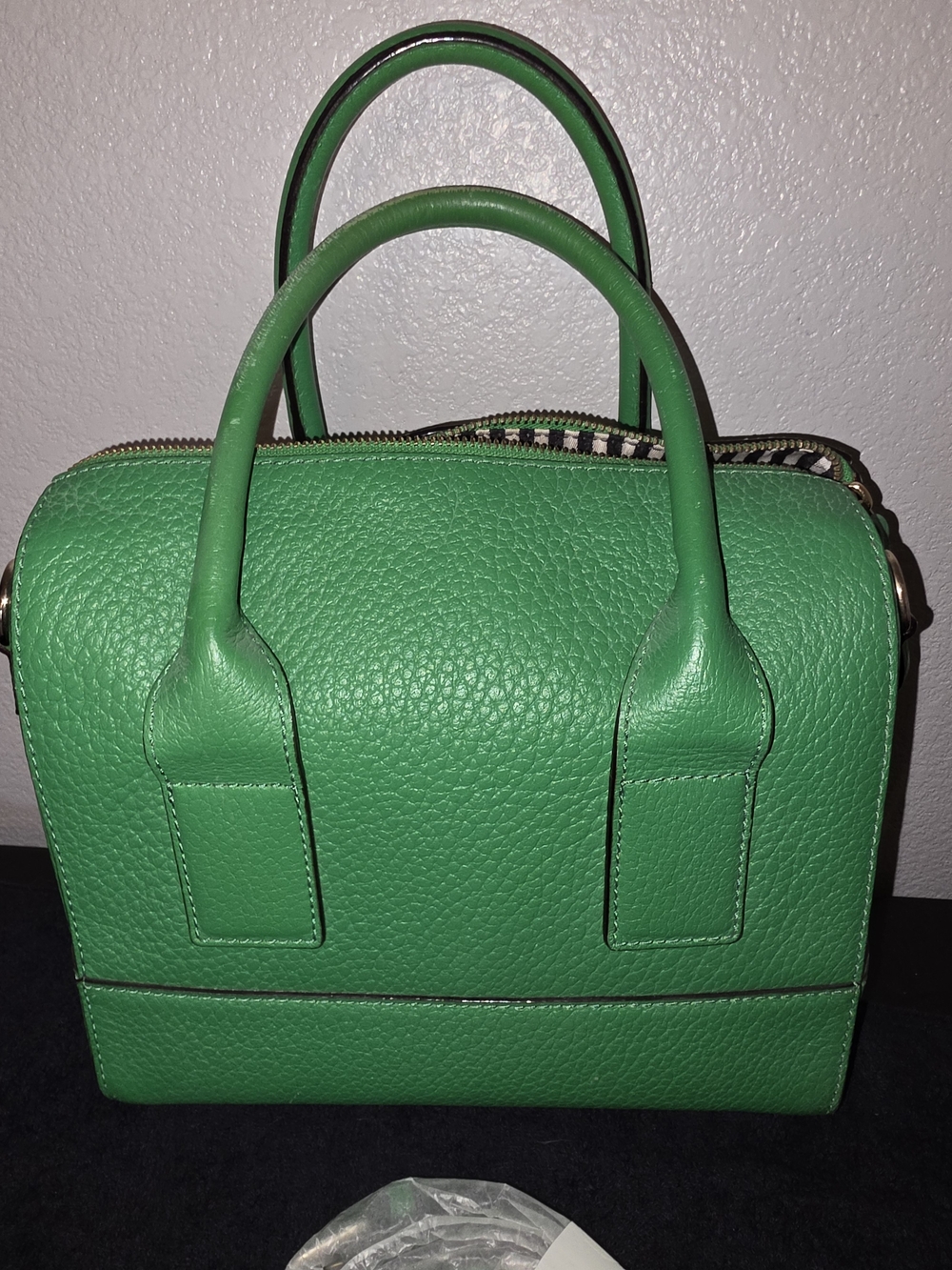 kate spade green leather satchel with tassel - Picture 3 of 3